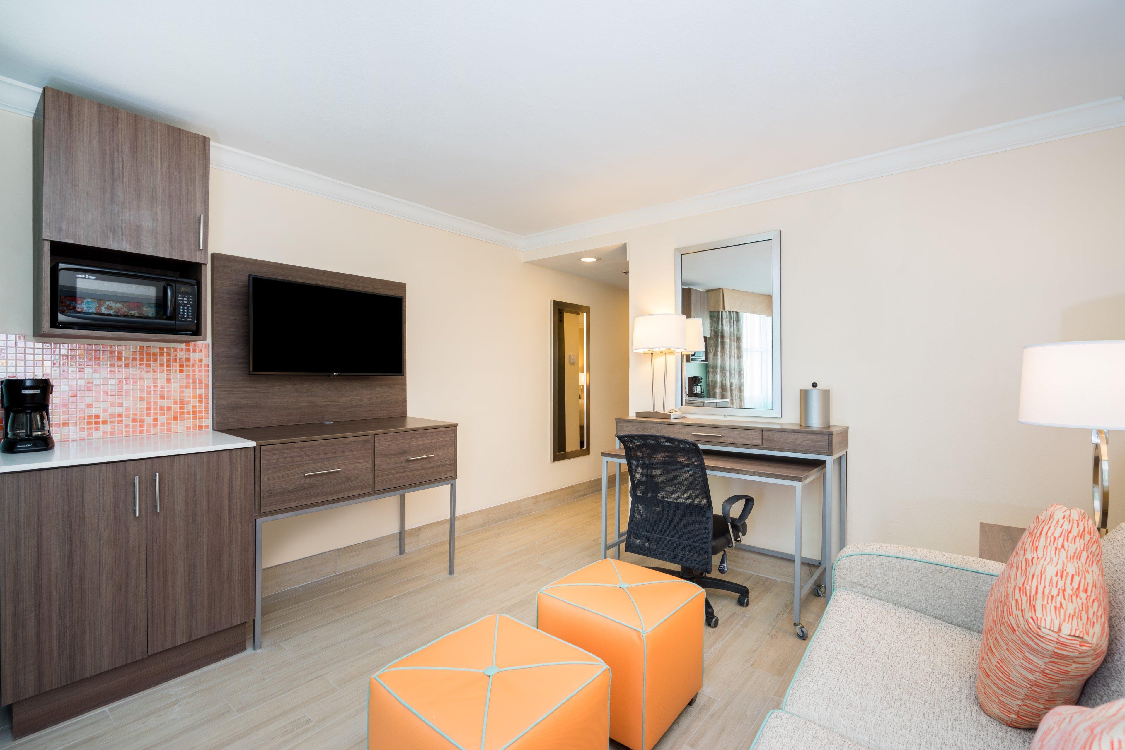 Holiday Inn Express & Suites Nassau By Ihg Exterior photo