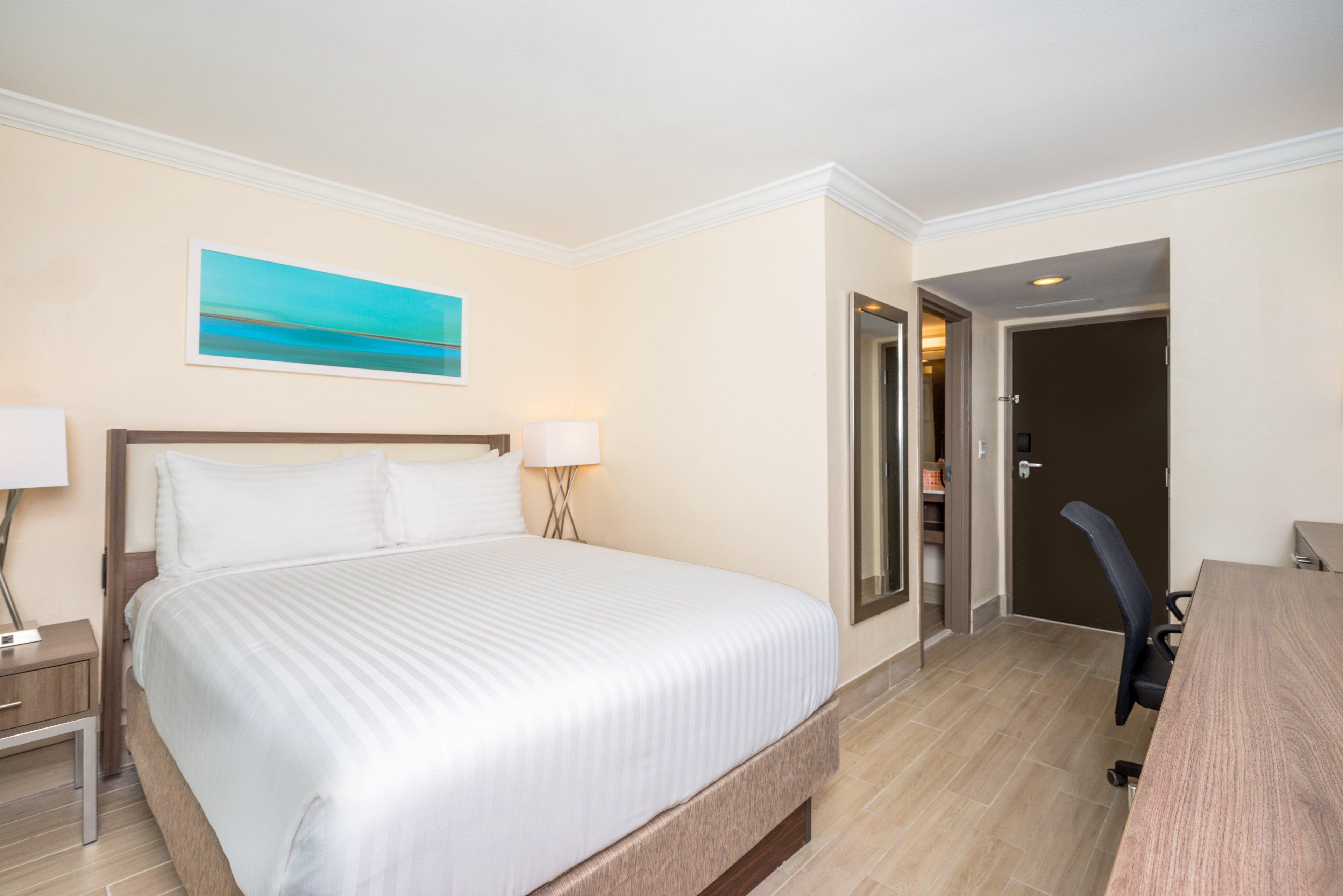 Holiday Inn Express & Suites Nassau By Ihg Exterior photo