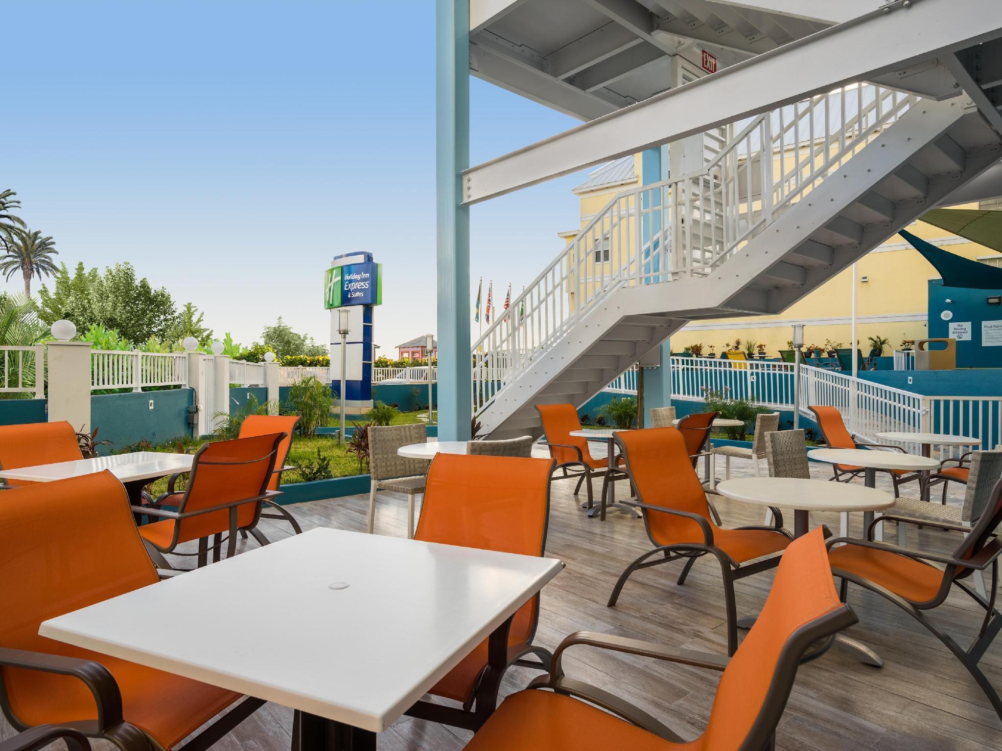 Holiday Inn Express & Suites Nassau By Ihg Exterior photo