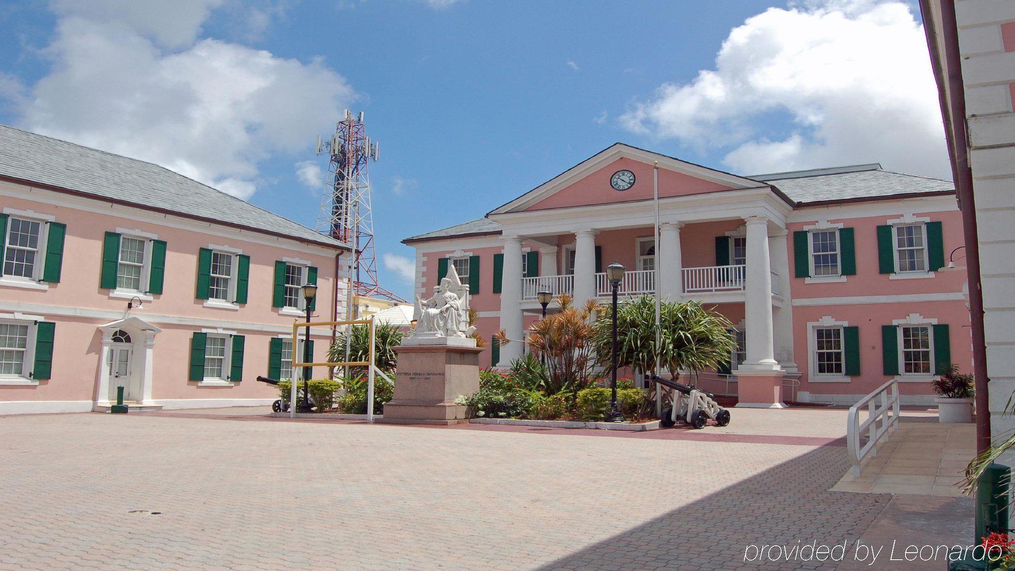 Holiday Inn Express & Suites Nassau By Ihg Exterior photo